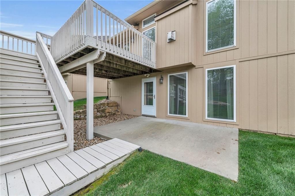 6511 N Strathbury Avenue — photo 25