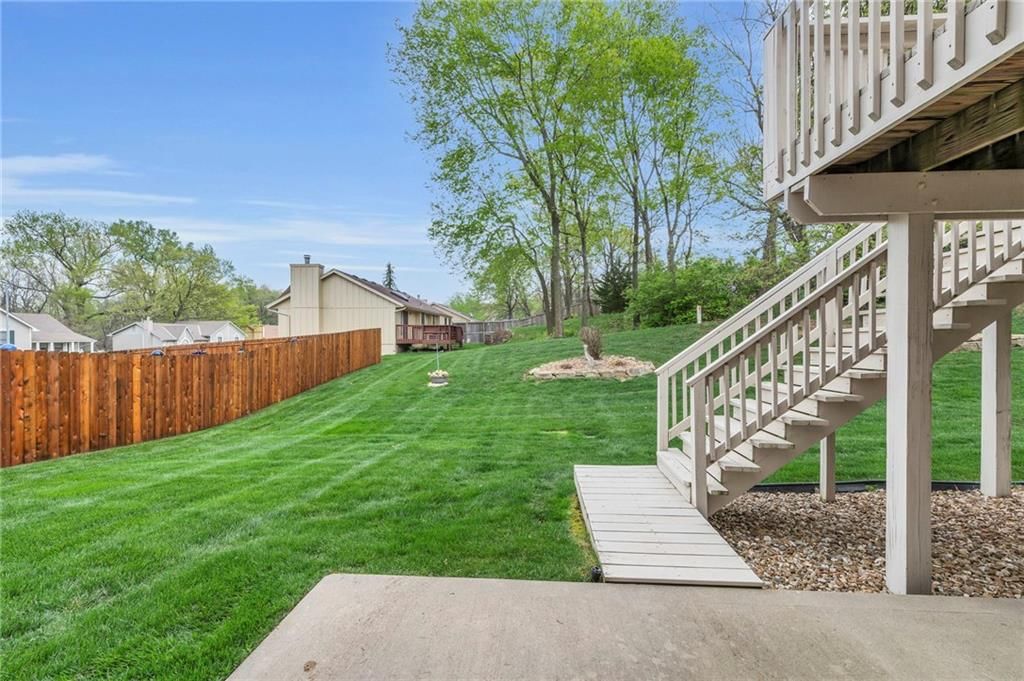 6511 N Strathbury Avenue — photo 26