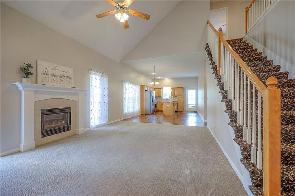 7323 Silverheel Street — photo 6
