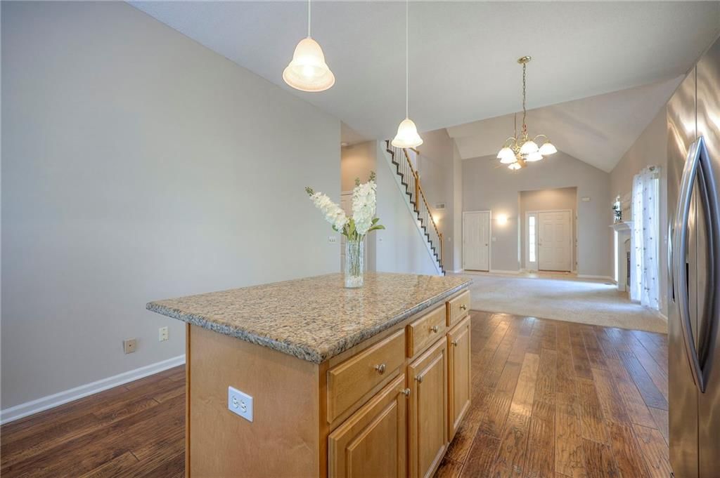 7323 Silverheel Street — photo 10