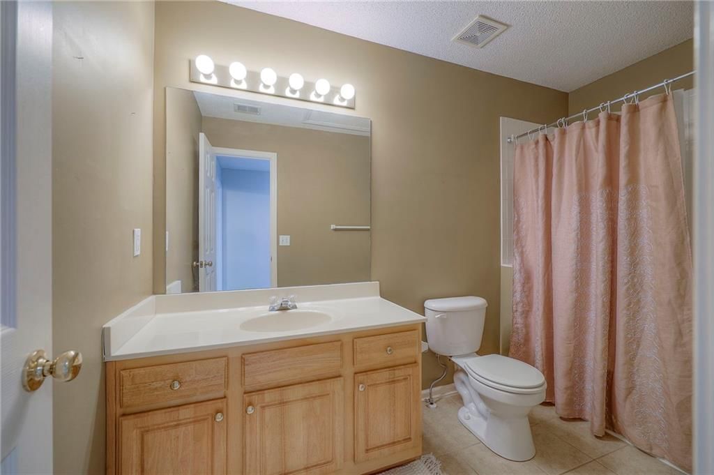 7323 Silverheel Street — photo 26