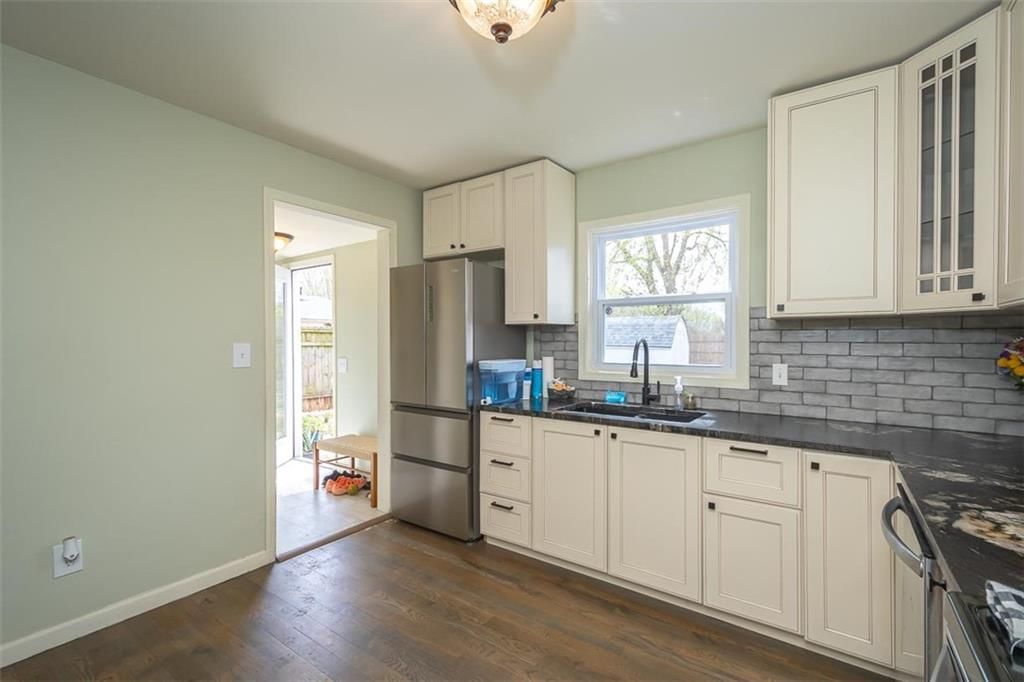 830 E 8th Street — photo 10