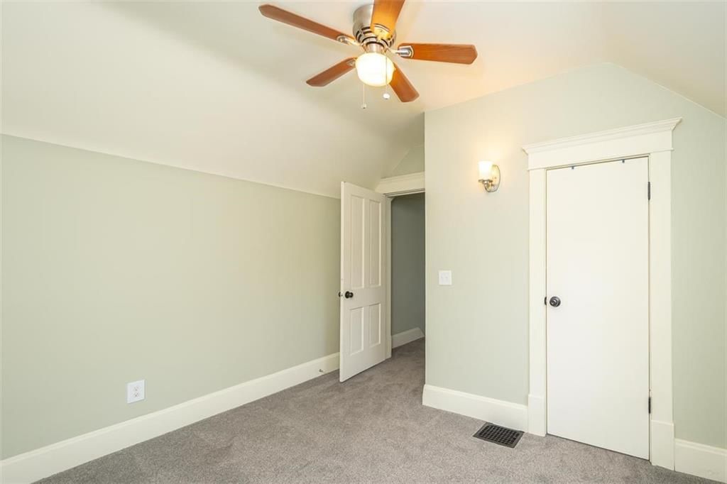830 E 8th Street — photo 16