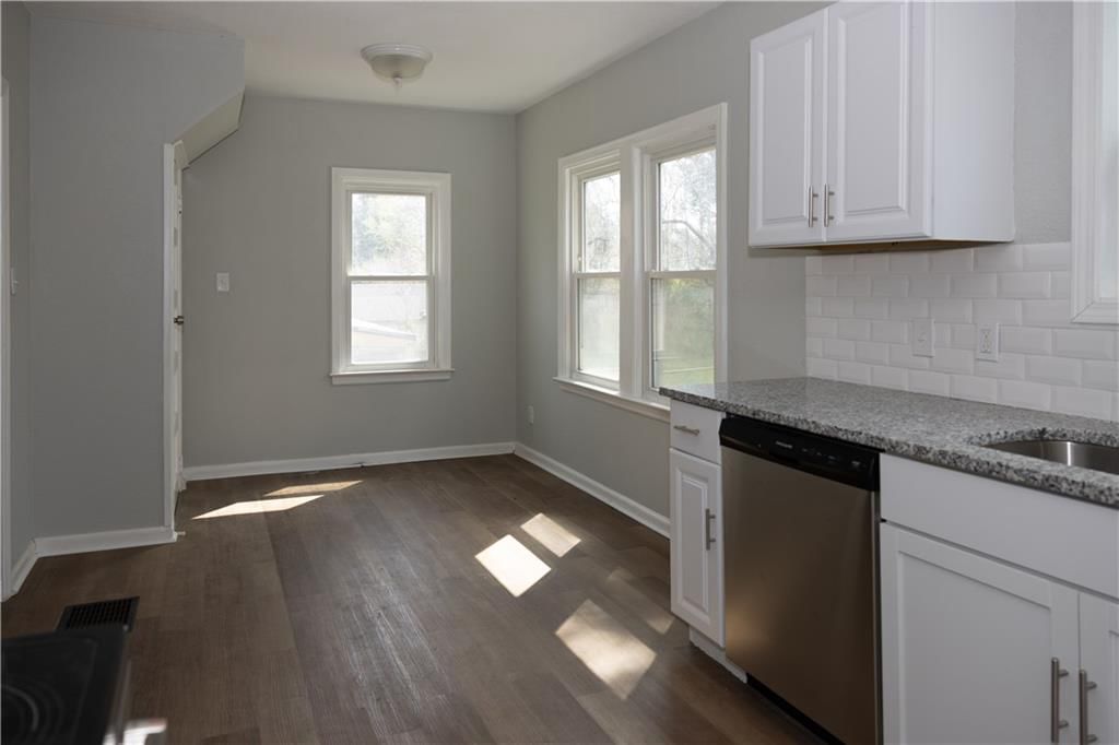 2617 Washington Avenue — photo 16