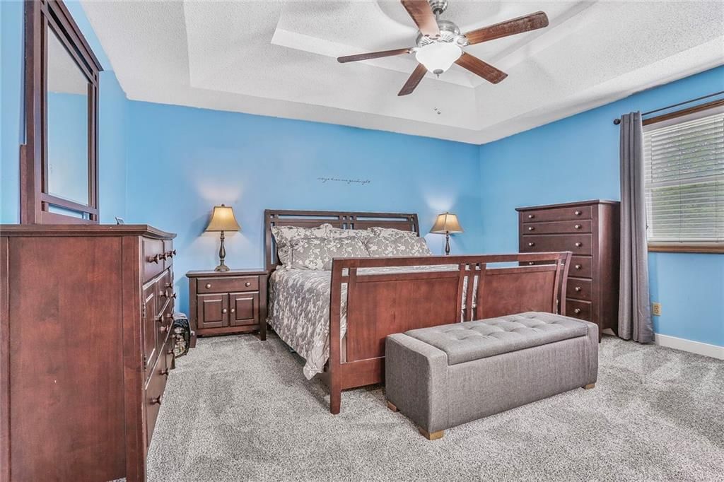 922 NE Karapat Drive — photo 8