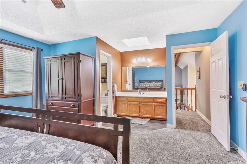 922 NE Karapat Drive — photo 9