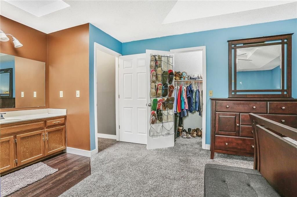 922 NE Karapat Drive — photo 11
