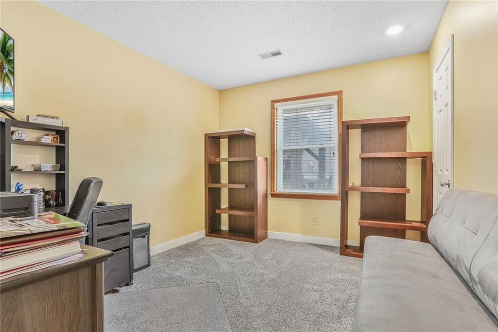 922 NE Karapat Drive — photo 13