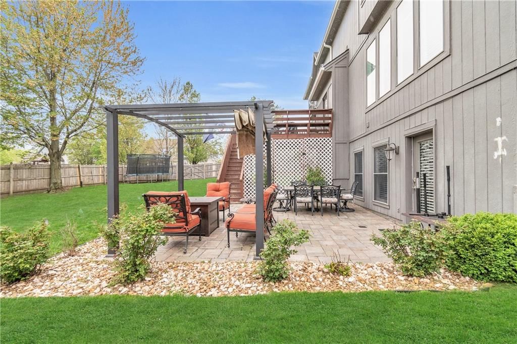 1317 SW Pebble Lane SW — photo 41