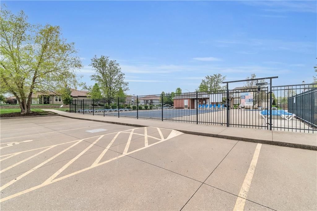1317 SW Pebble Lane SW — photo 46