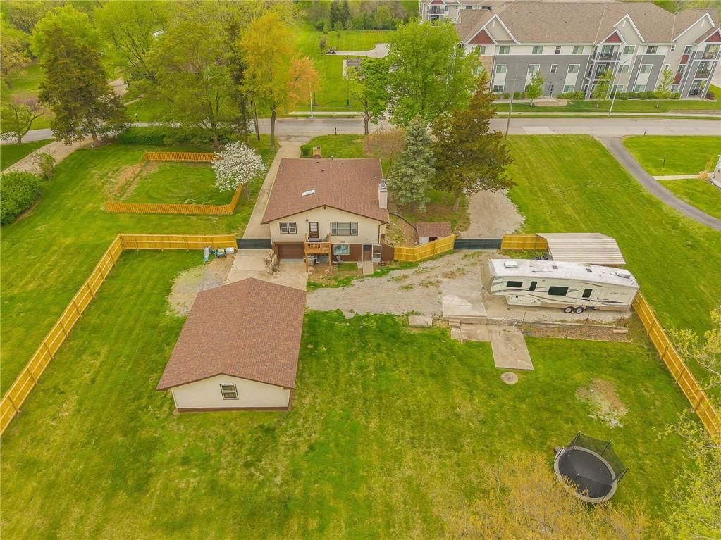 8317 N Pontiac Avenue — photo 7