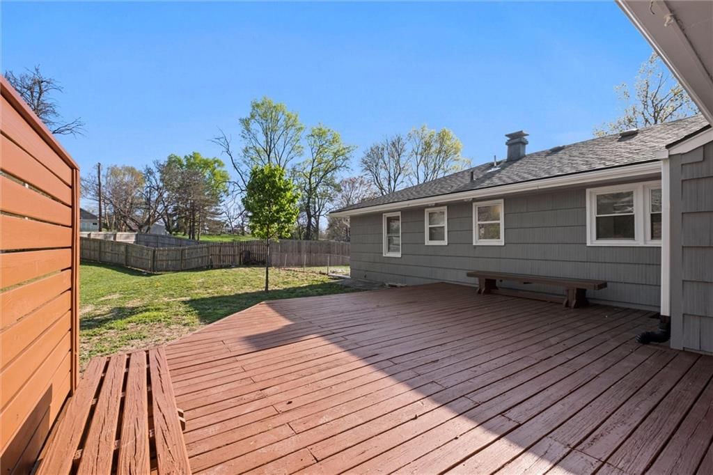 8537 S Russell Street — photo 27