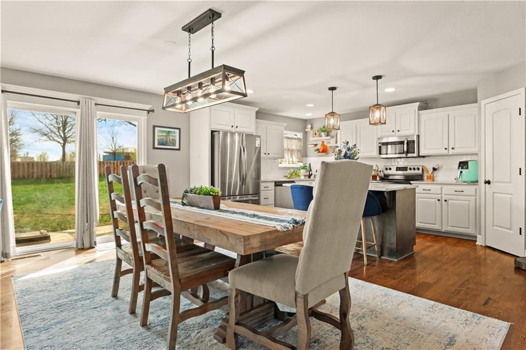 912 SE Forest Ridge Court — photo 13
