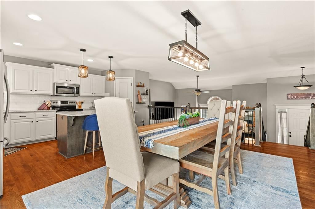 912 SE Forest Ridge Court — photo 16