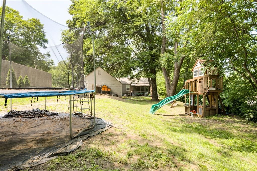 Photo 32 of 33 - 1749 S 49th Street