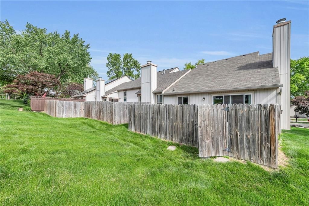 5937 N Kansas Avenue — photo 37