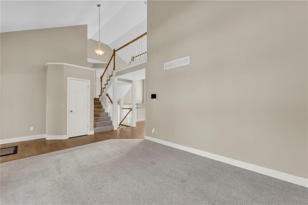 7442 N Sycamore Avenue — photo 7