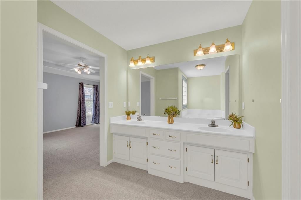7442 N Sycamore Avenue — photo 21