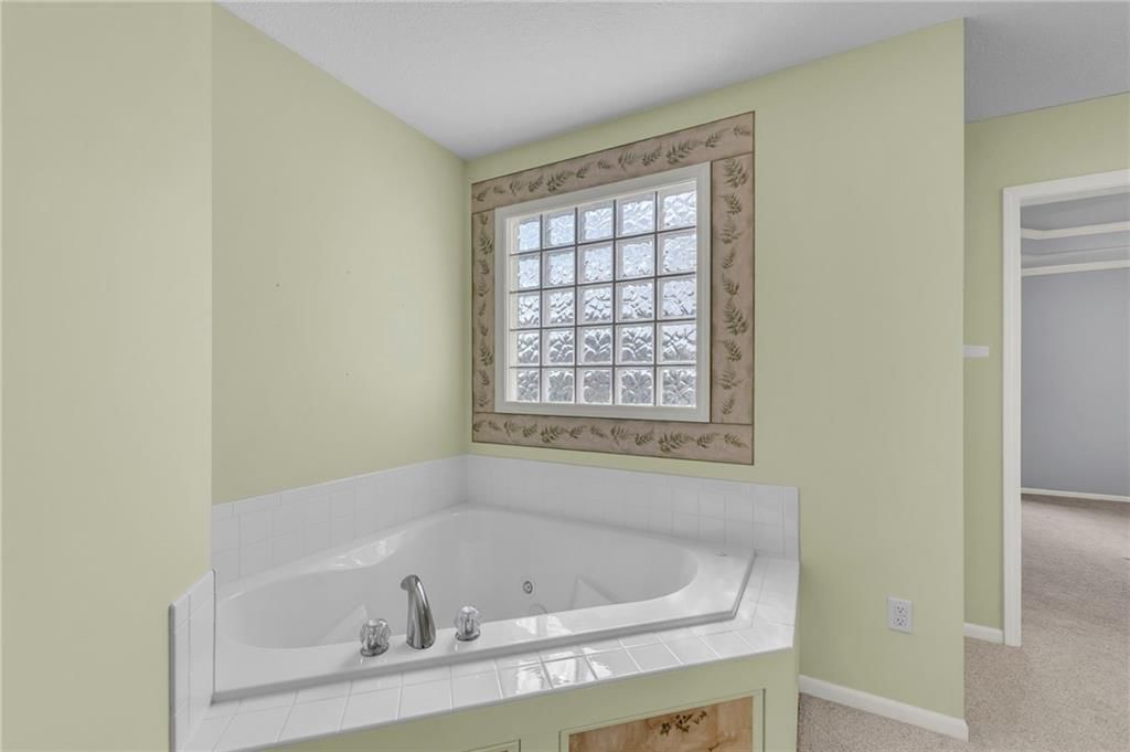 7442 N Sycamore Avenue — photo 23