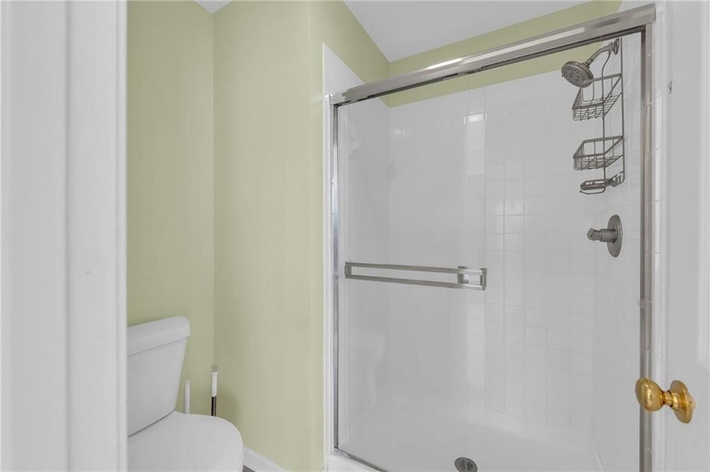 7442 N Sycamore Avenue — photo 24