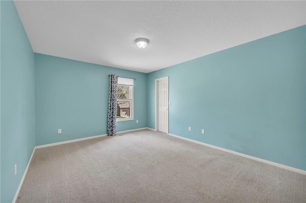 7442 N Sycamore Avenue — photo 28