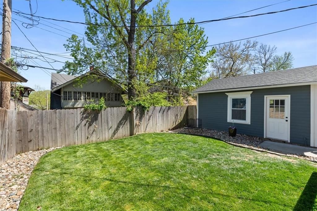 5815 Central Street — photo 30