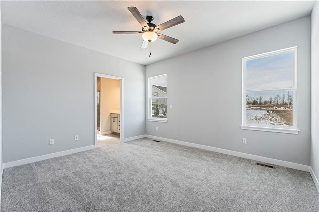 2437 NW Sunnyvale Court — photo 7