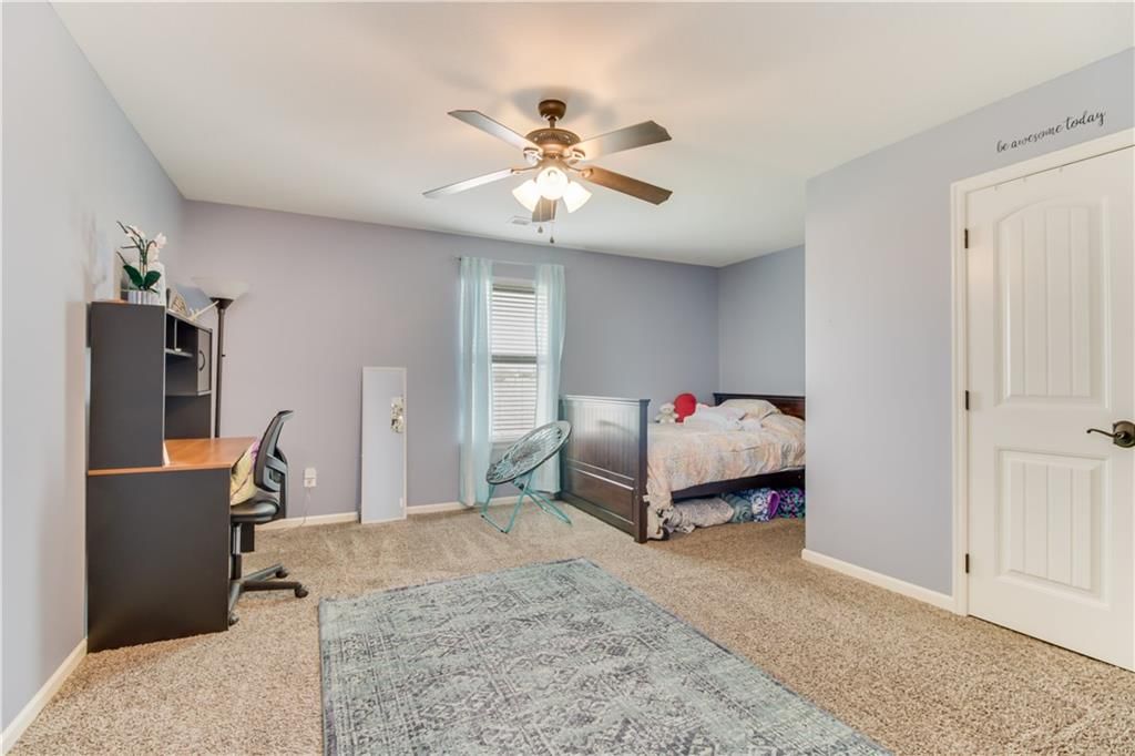 1300 NE Woods Edge Court — photo 22