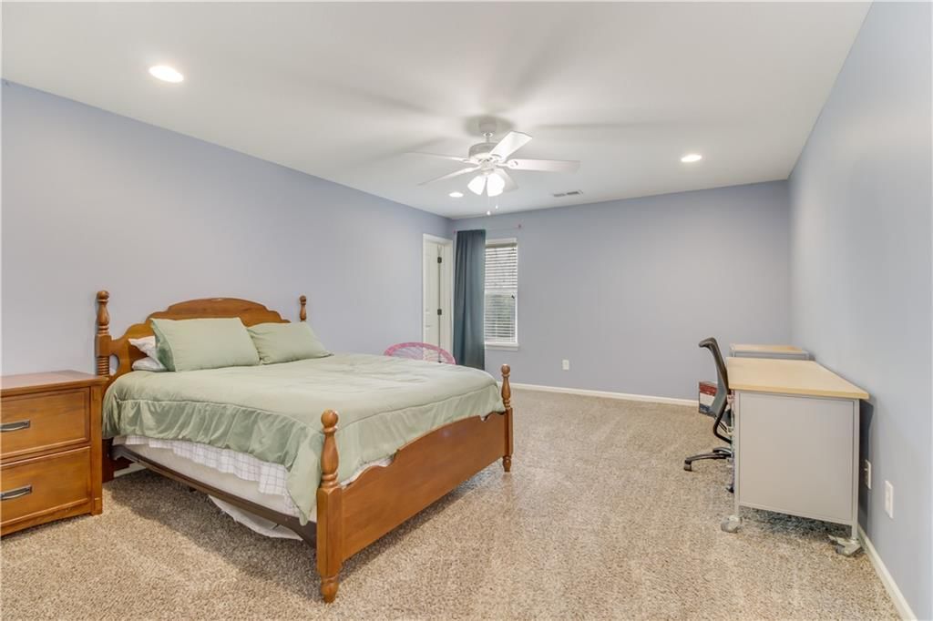 1300 NE Woods Edge Court — photo 26