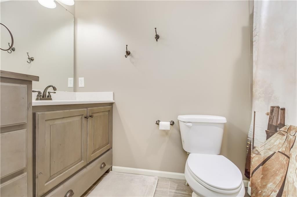 1300 NE Woods Edge Court — photo 27