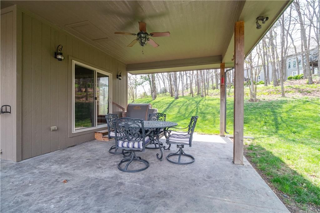 1300 NE Woods Edge Court — photo 29