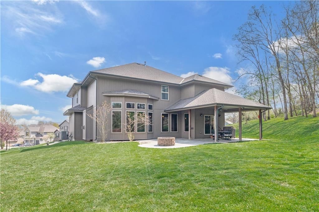 1300 NE Woods Edge Court — photo 31