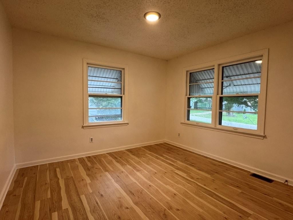 3705 S NORWOOD Avenue — photo 5