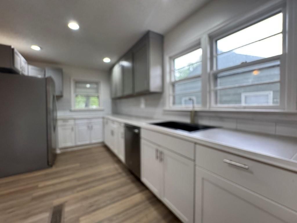 3705 S NORWOOD Avenue — photo 15