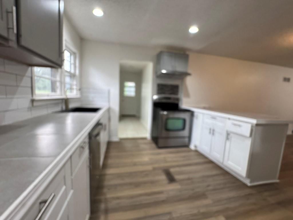 3705 S NORWOOD Avenue — photo 17