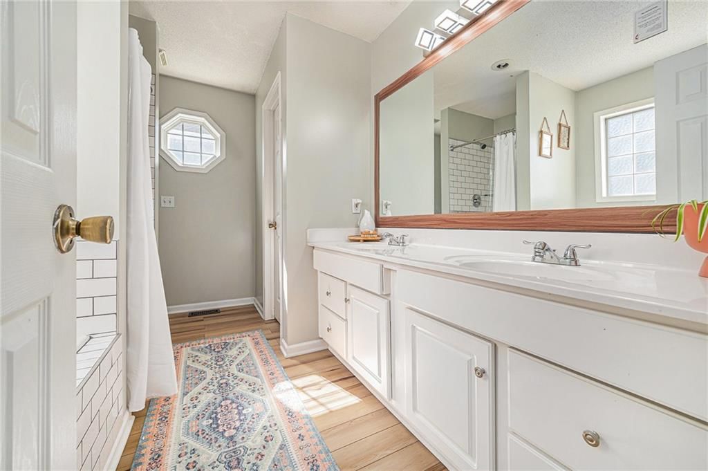 Photo 12 of 29 - 12610 W 52ND Street