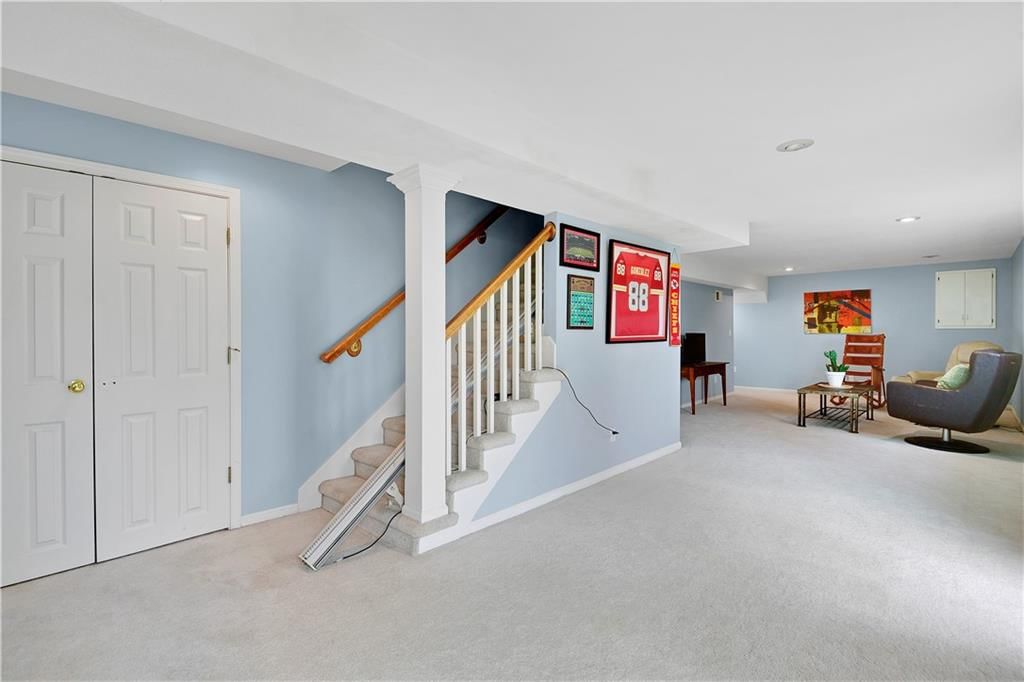190 Pointe Drive — photo 30