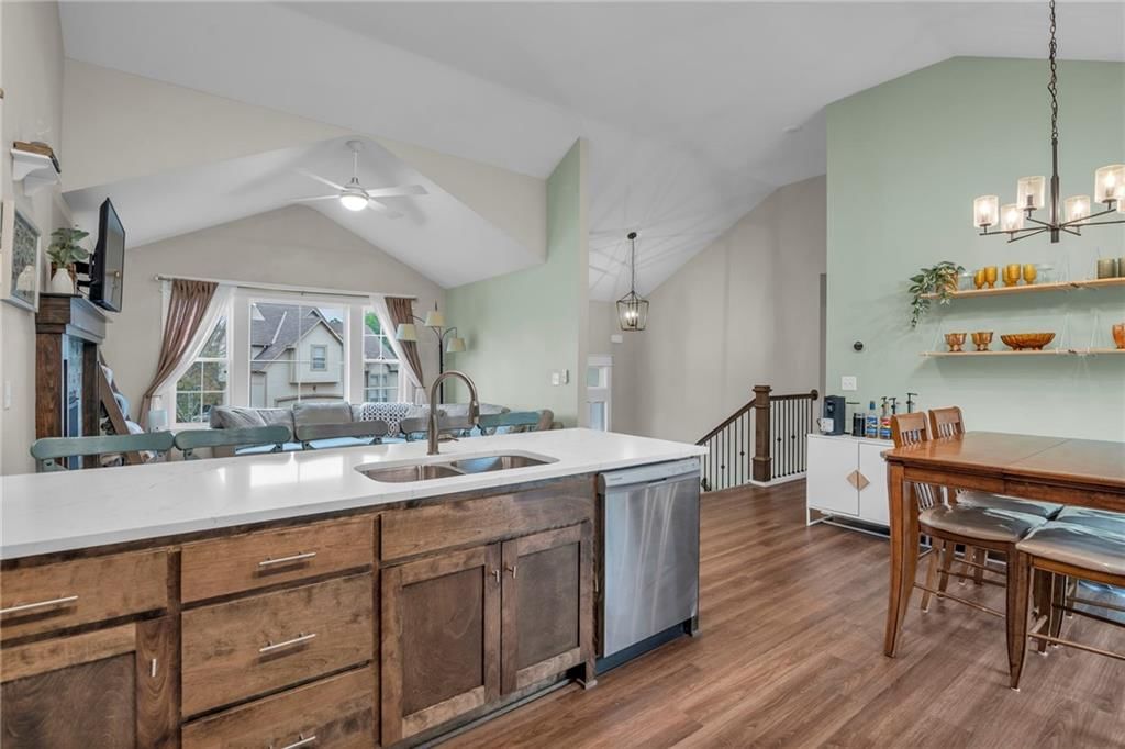 12631 Fountain Lake Circle — photo 10