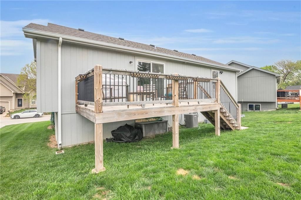 12631 Fountain Lake Circle — photo 35