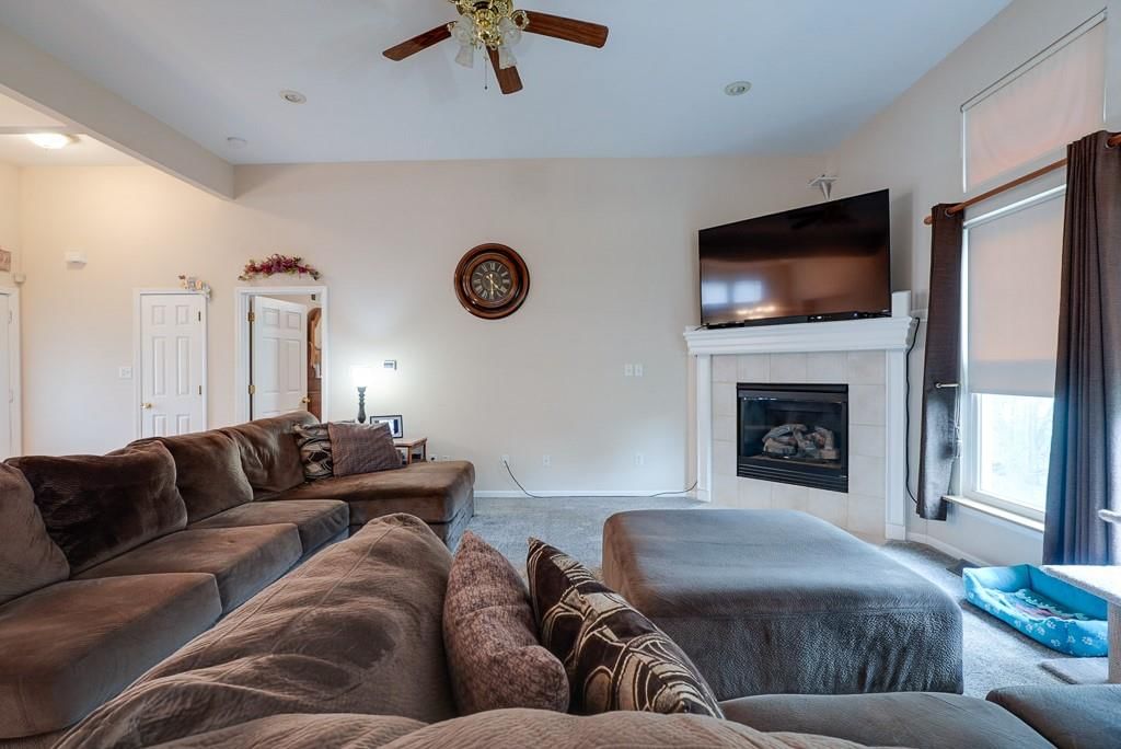 1132 N Jones Road — photo 4
