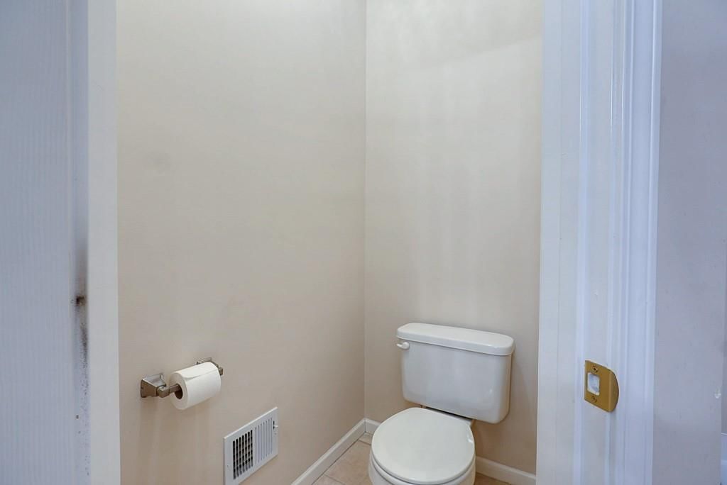 1132 N Jones Road — photo 18