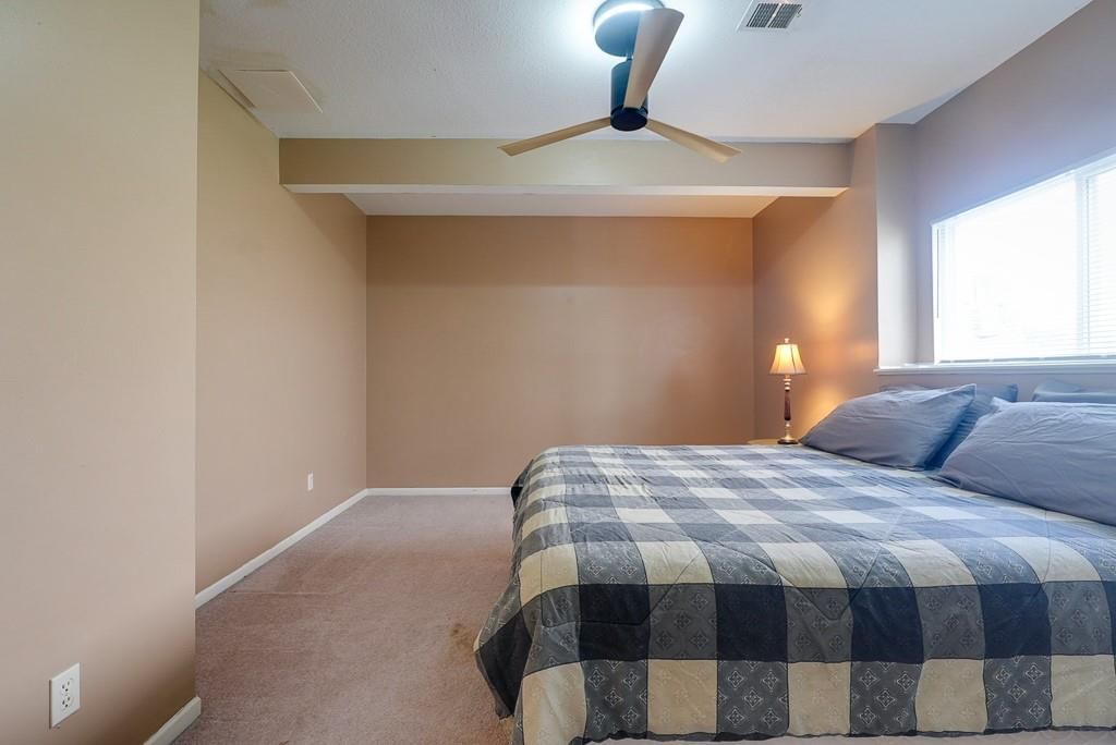 1132 N Jones Road — photo 37