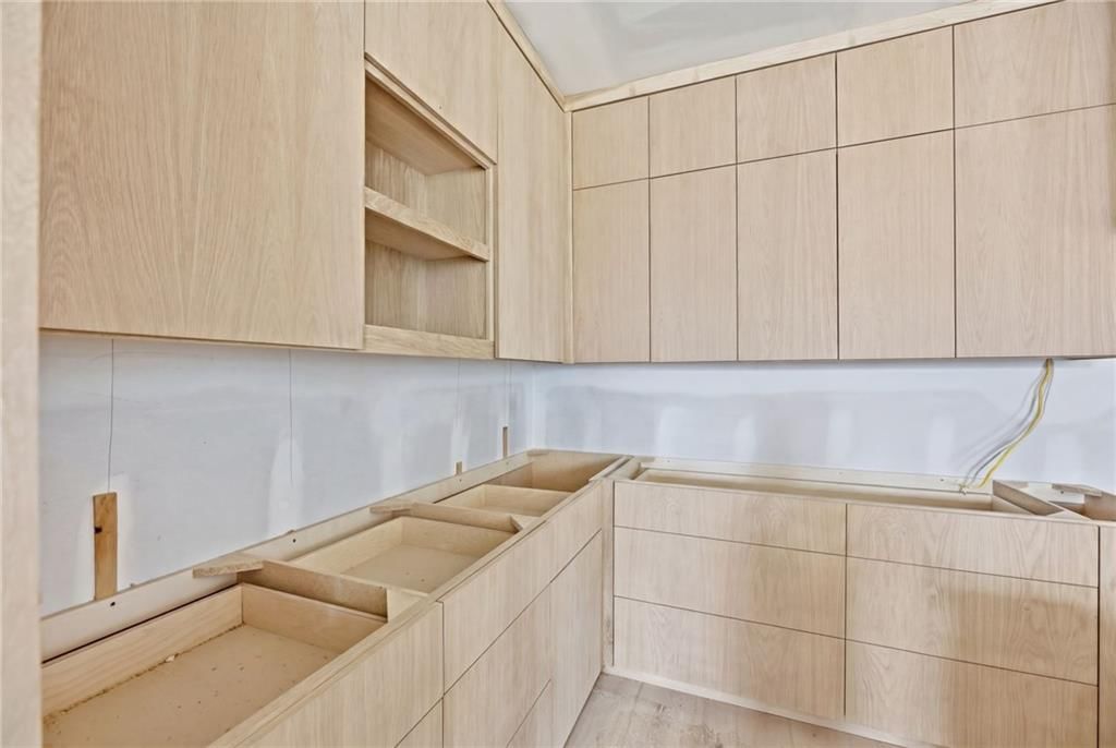5214 W 66th Terrace — photo 10