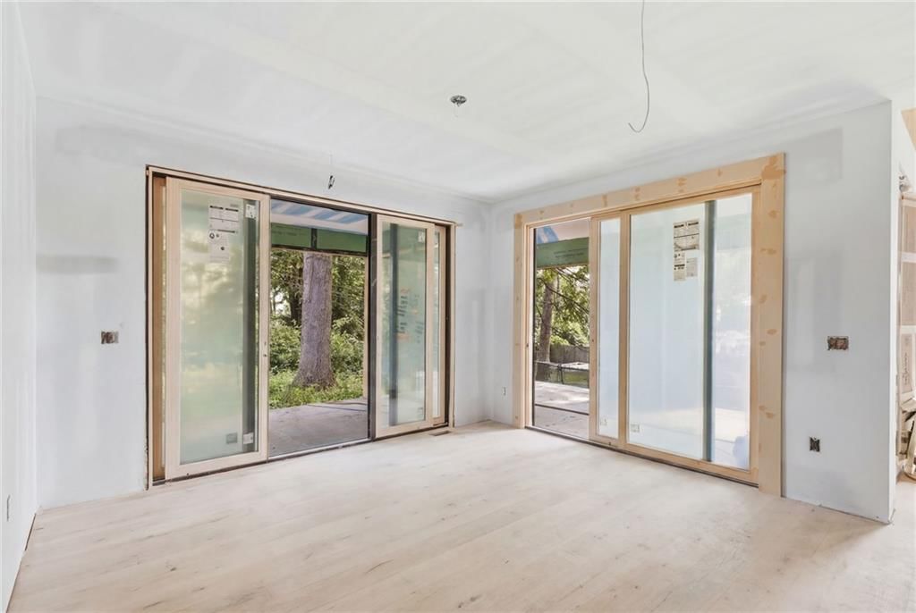 5214 W 66th Terrace — photo 11