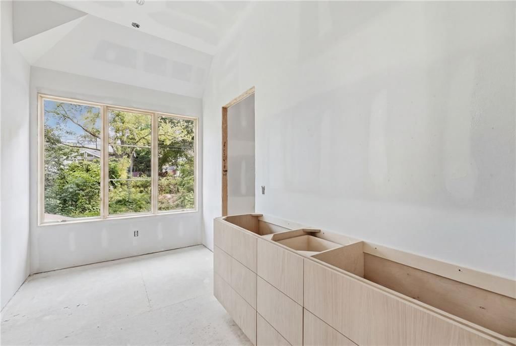 5214 W 66th Terrace — photo 13