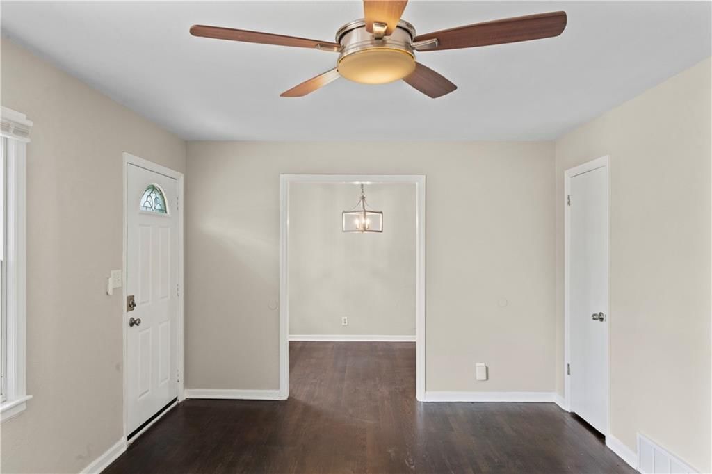 10105 Hillcrest Road — photo 5