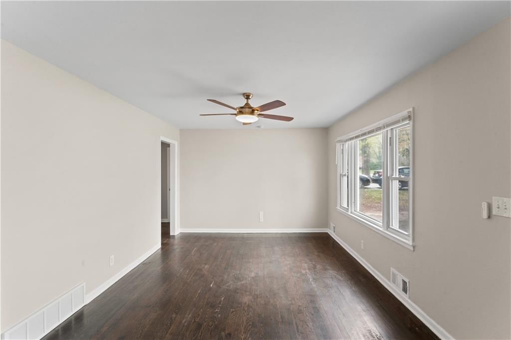 10105 Hillcrest Road — photo 9