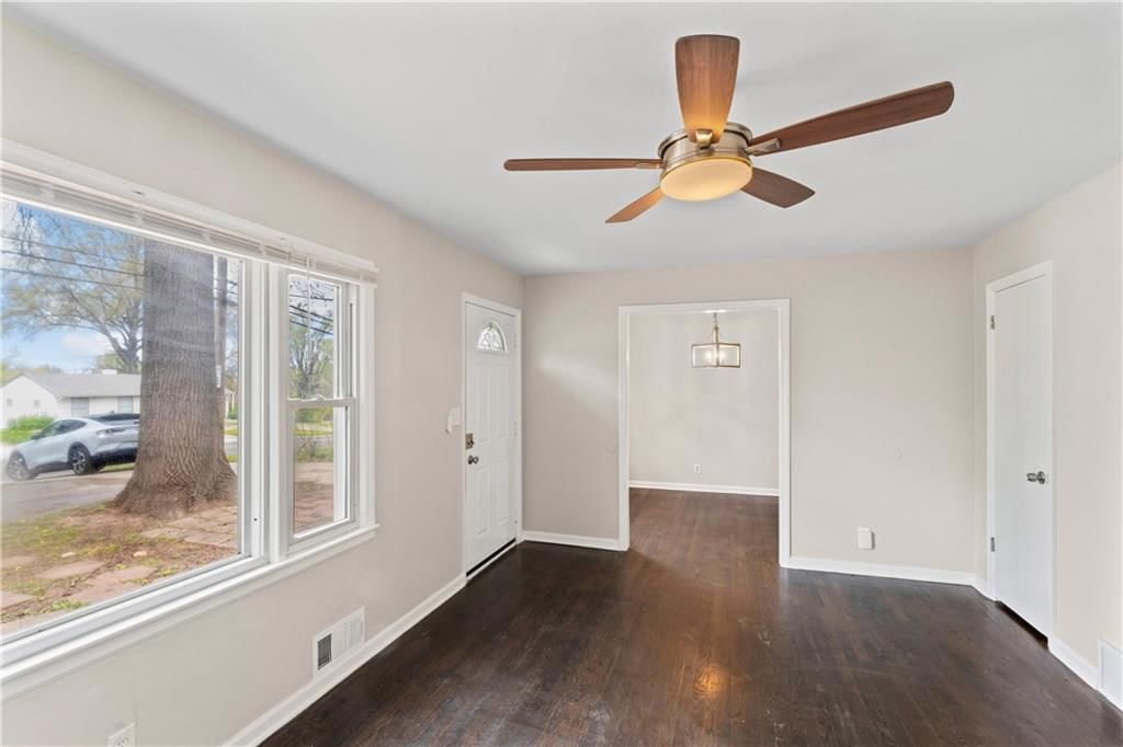 10105 Hillcrest Road — photo 11