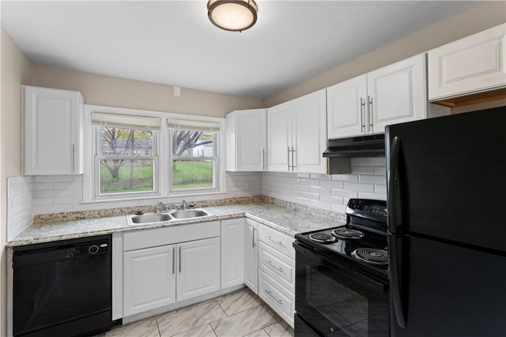 10105 Hillcrest Road — photo 15