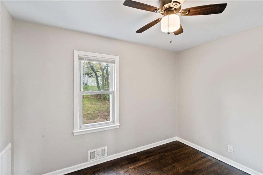 10105 Hillcrest Road — photo 21